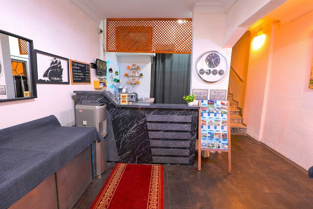 コンドスカリ ホテル