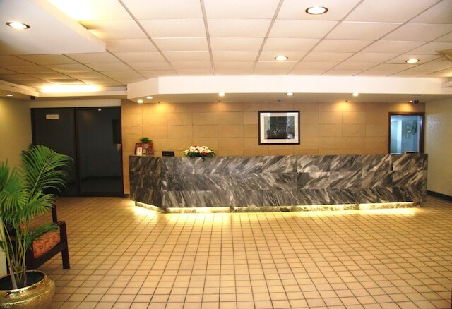 ホワイトハウスホテル