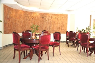 ホワイトハウスホテル