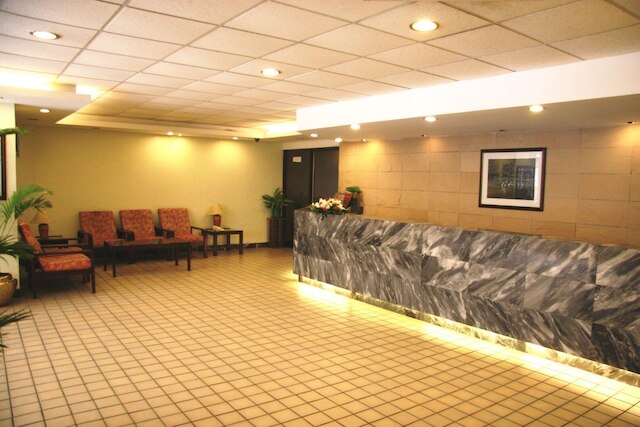 ホワイトハウスホテル