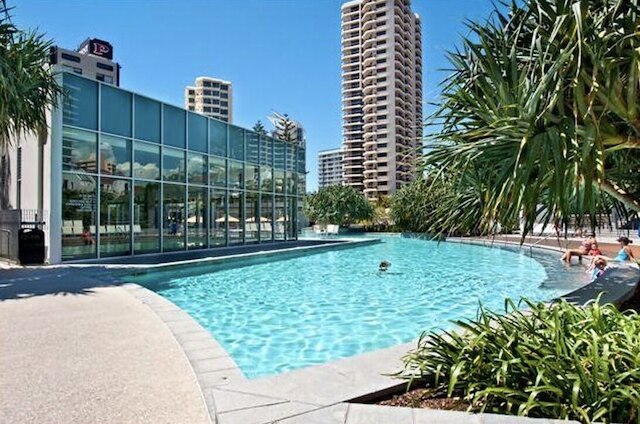 スカイ・ポイント・タワー - プライベート・アパートメント