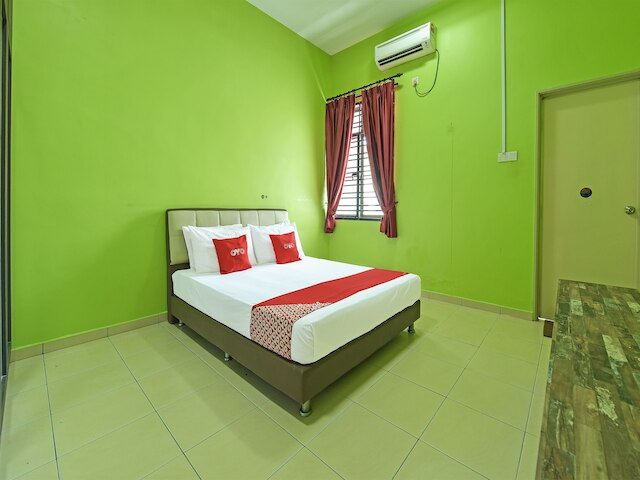 OYO ホーム 90532 カーサ アズリンダ ムスリム