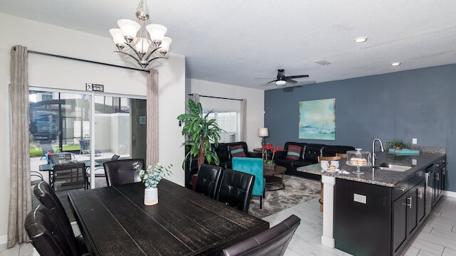 エスケープ トゥ ブライアー ローズ