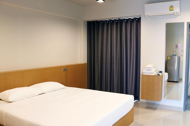 ラヴィーヴァンホテルアットウモン