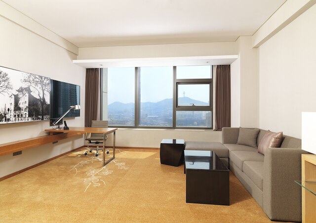 アロフト大連 マリオットホテル (大連雅楽軒酒店)