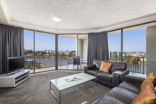 ブジッジウォーター アパートメンツ