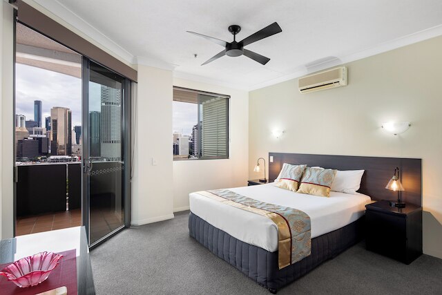 ブジッジウォーター アパートメンツ