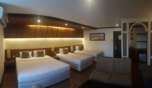 ウィンドミル リゾート ホテル