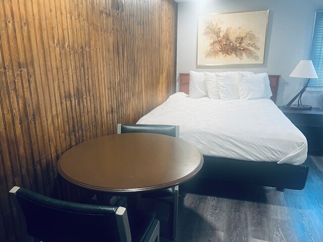 フォールズ モーテル