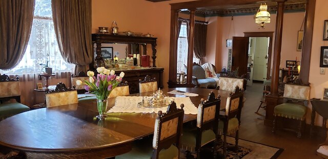 アラスカ ヘリテージ ハウス ベッド アンド ブレックファスト