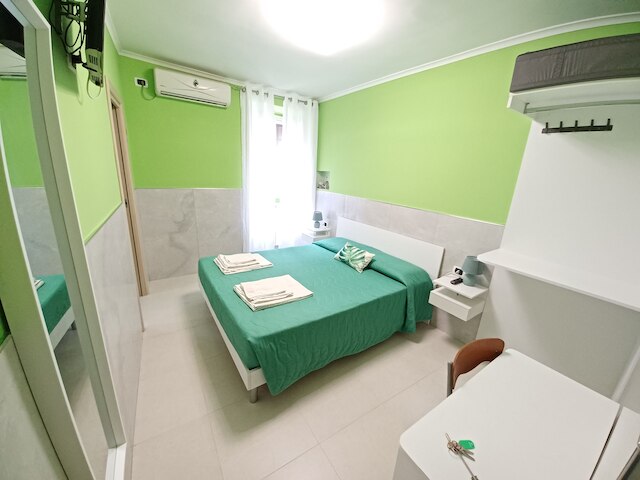 B&B クアットロ パラッツィ ナポリ