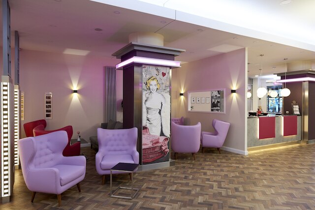 ハリウッド メディア ホテル