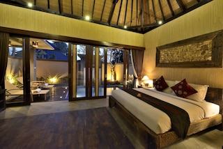 ジノ フェルチ ヴィラ ウブド