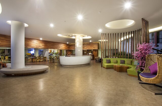 イオン バリ ホテル