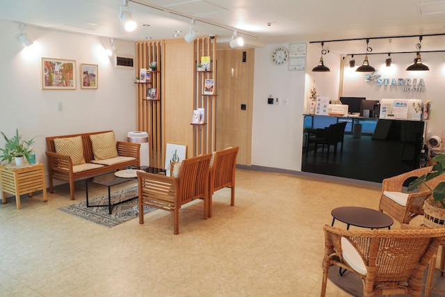 スターリア ホステル フォーリン ゲスト オンリー