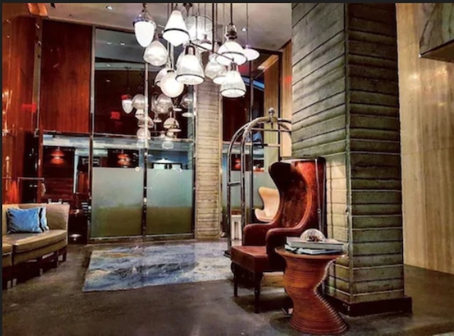 ホテル ユーゴー