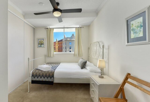 ゴールズボロ プレイス アパートメンツ