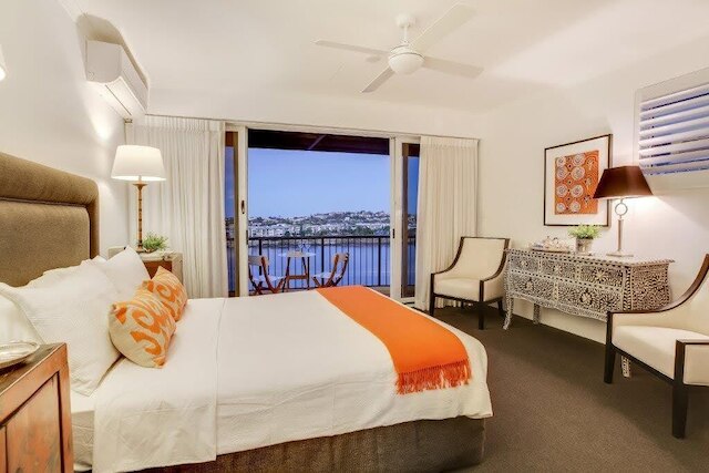 ゴールズボロ プレイス アパートメンツ