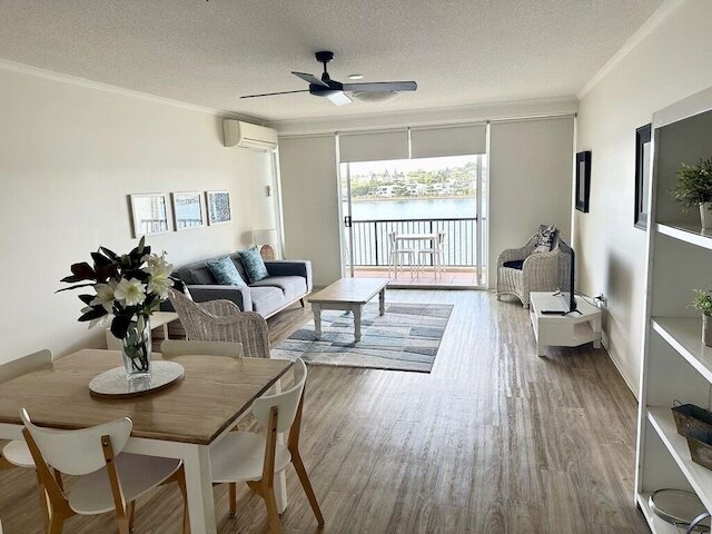 ゴールズボロ プレイス アパートメンツ