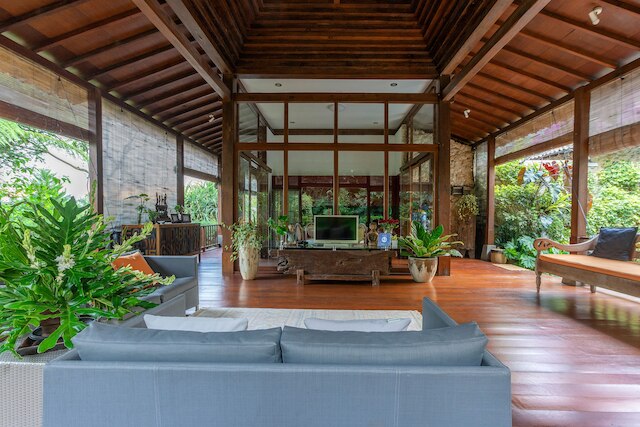 ヴィラ ムルヨノ