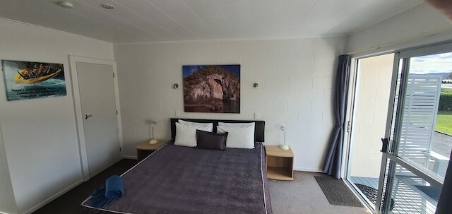 アクセント オン タウポ