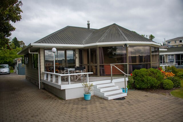 アクセント オン タウポ