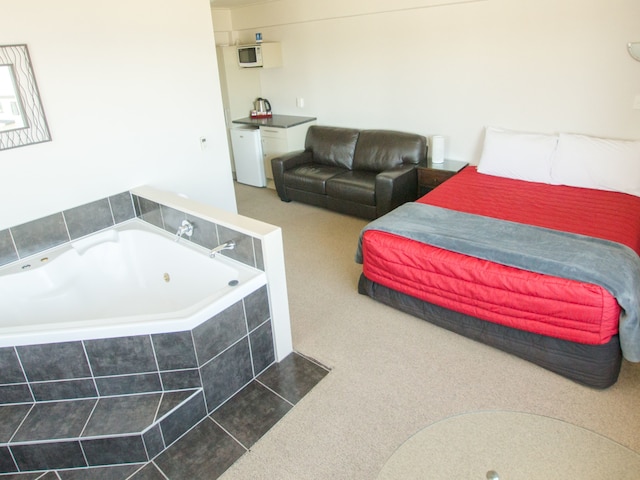 アブソルート レイクビュー モーテル