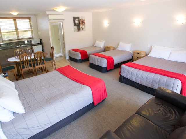 アブソルート レイクビュー モーテル