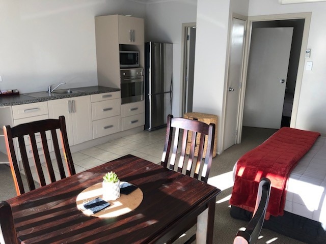 アブソルート レイクビュー モーテル