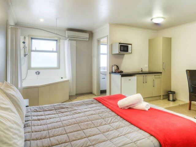 アブソルート レイクビュー モーテル