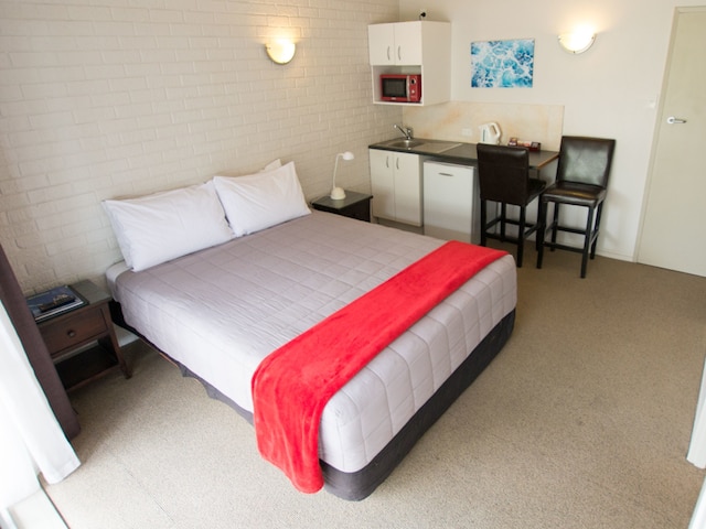 アブソルート レイクビュー モーテル