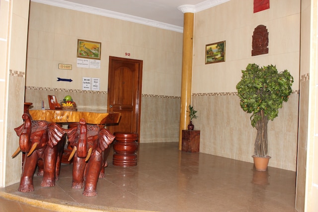 ラッキー 1 ゲストハウス