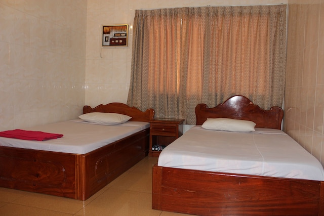 ラッキー 2 ゲストハウス