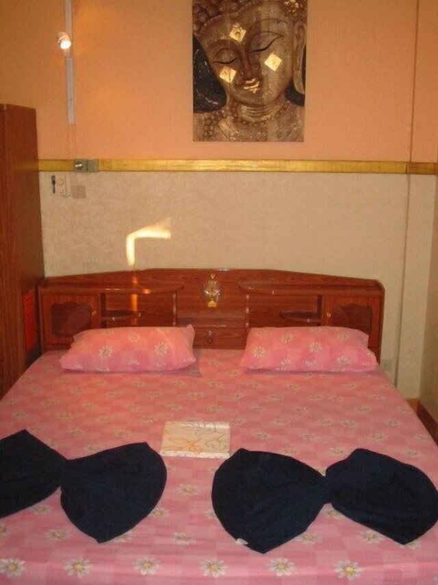 ホランダ モントリ ゲストハウス