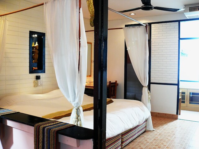 ホランダ モントリ ゲストハウス