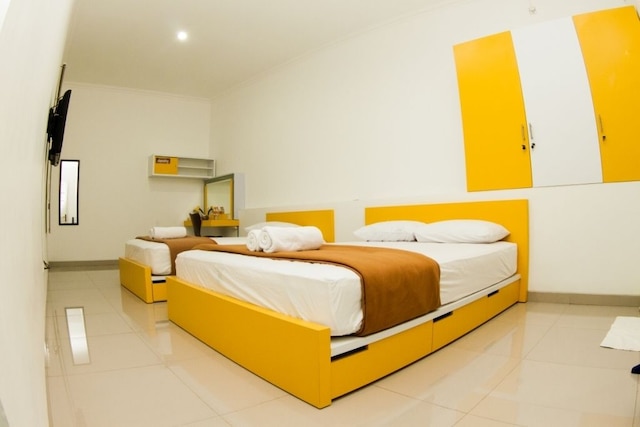 オマー サストロ