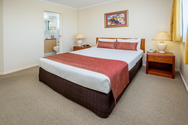 スプリングウッド タワー アパートメント ホテル