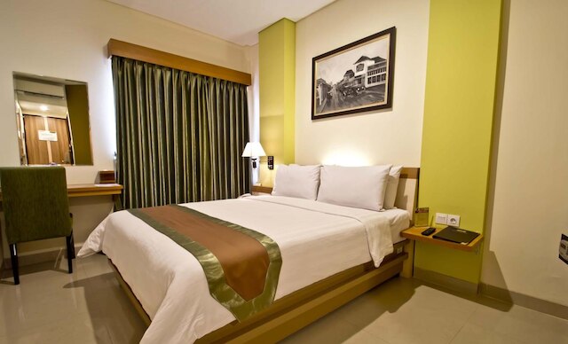 デ バタラ ホテル