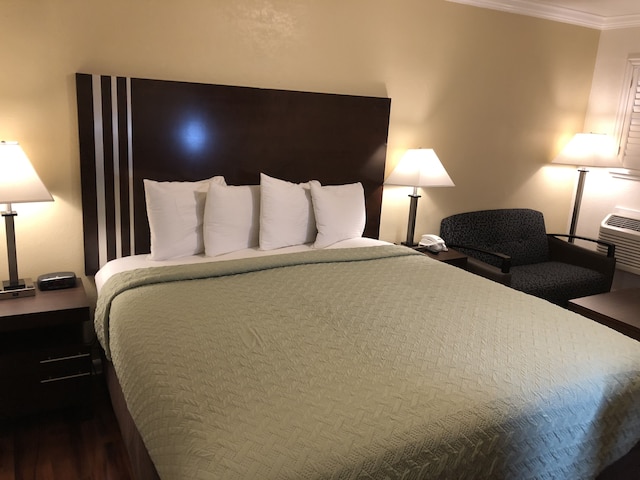 ロンバード プラザ モーテル