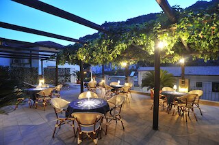 ヴィラ アドリアナ B&B