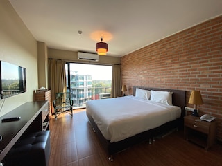 ウィー バレー ホテル