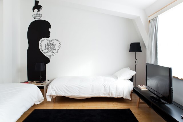 ザ リスボナイレ アパートメンツ