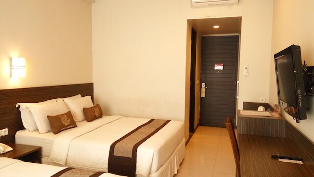 サマー ヒルズ ホテル