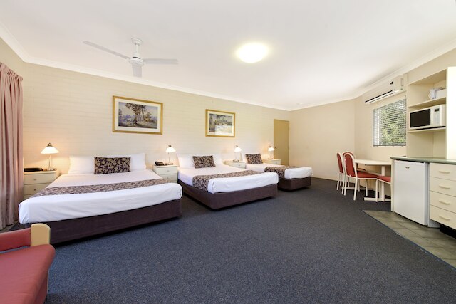 ベンソン コート モーテル