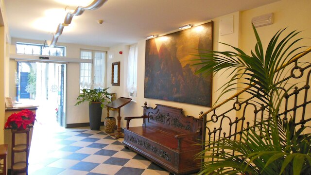 サンタントニン アパートメント