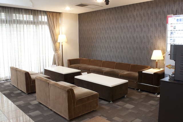 ワカヤマ第 2 富士ホテル