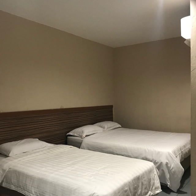 イスカンダル シンスラン ゲストハウス