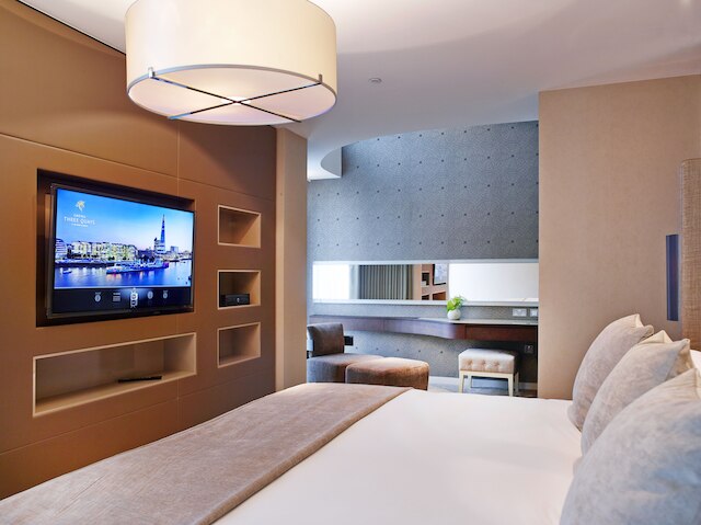 シュヴァル スリー キーズ アット ザ タワー オブ ロンドン