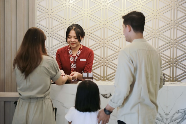 グナワンサ マニャル ホテル スラバヤ