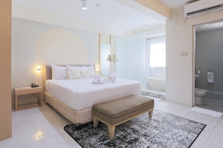 グナワンサ マニャル ホテル スラバヤ